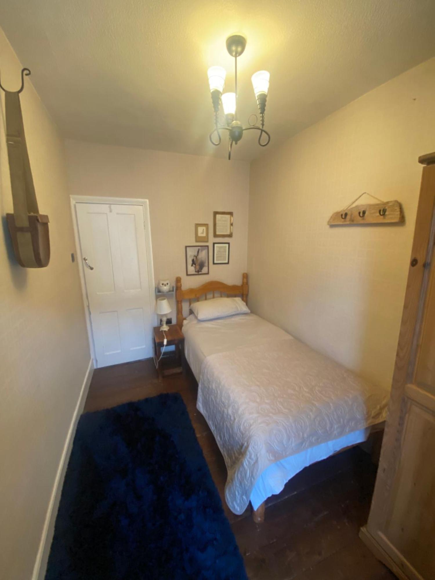Вилла 3 Bed Town House Llandeilo Carmarthenshire Экстерьер фото
